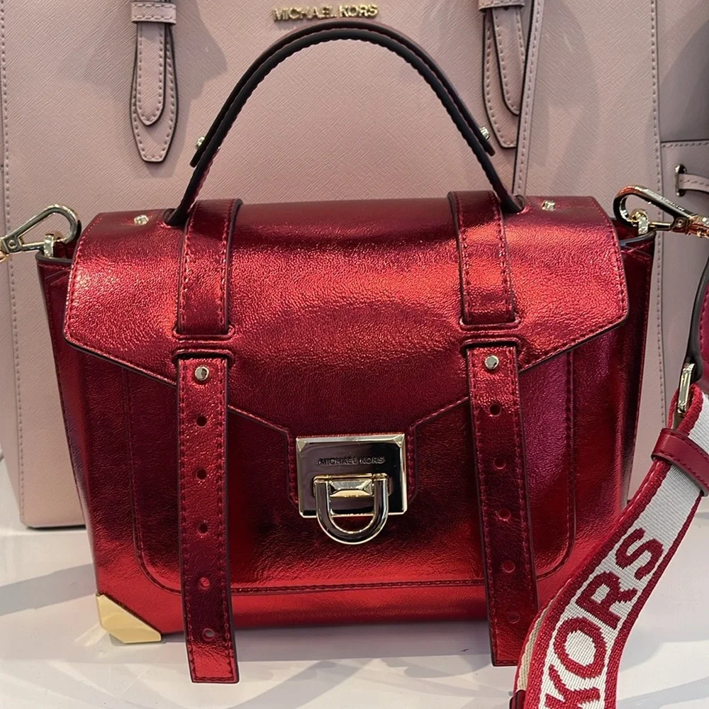 MICHAEL KORS
Manhattan Medium TH SCHOOL Crackled Metallic Leather SATCHEL NWT - Picture 14 of 16